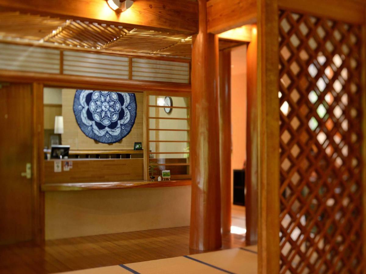 Отель 祭畤温泉かみくら Итиносеки Экстерьер фото